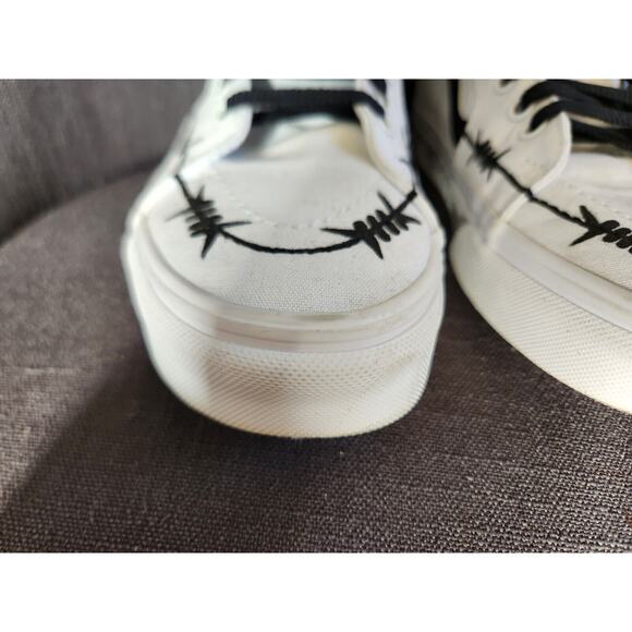 Hand Painted Custom Vans M6/W7.5 - Picture 8 of 12